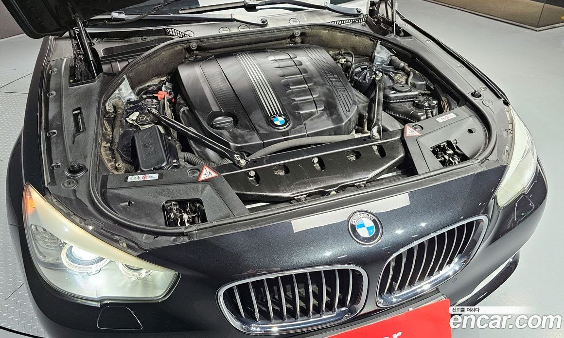 BMW 5-Series GT (F07) фото 6