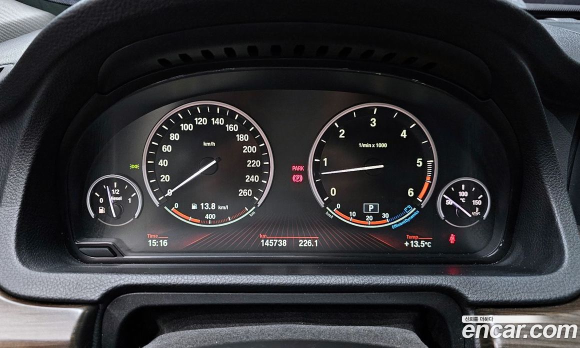 BMW 5-Series GT (F07) фото 8