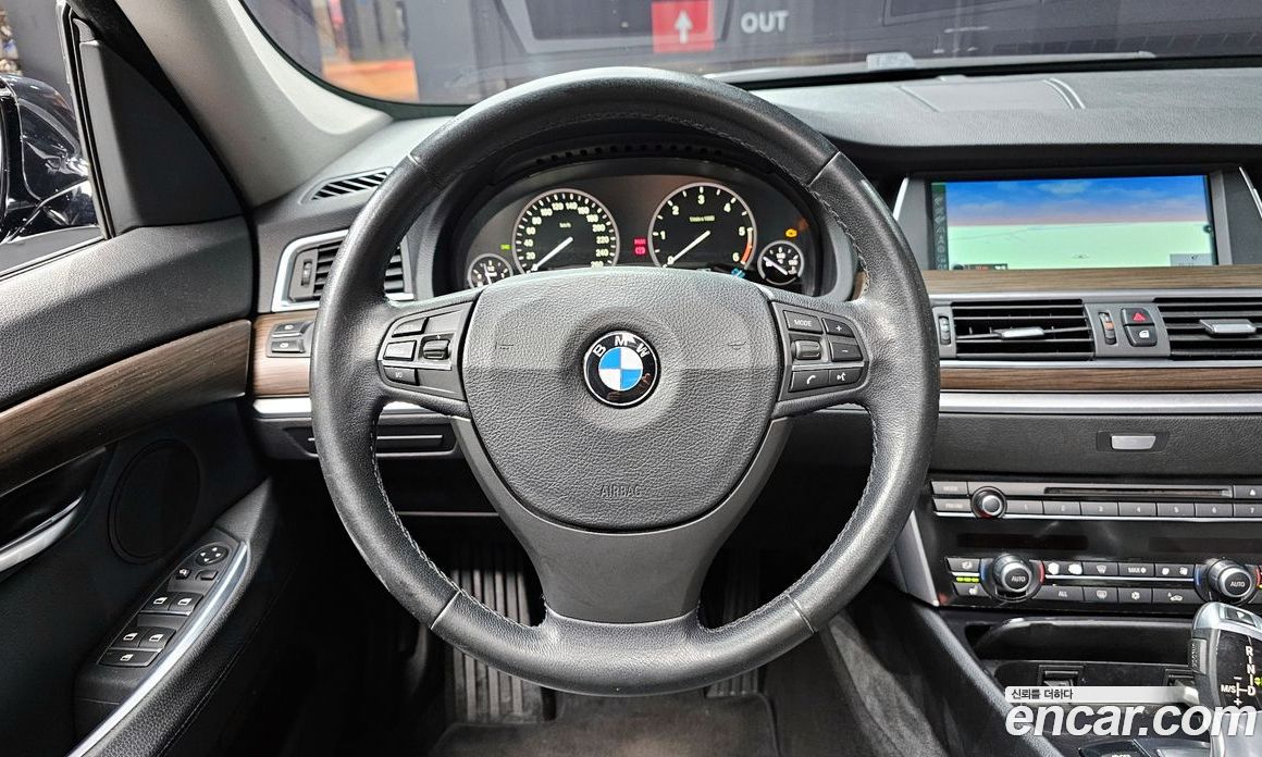 BMW 5-Series GT (F07) фото 13