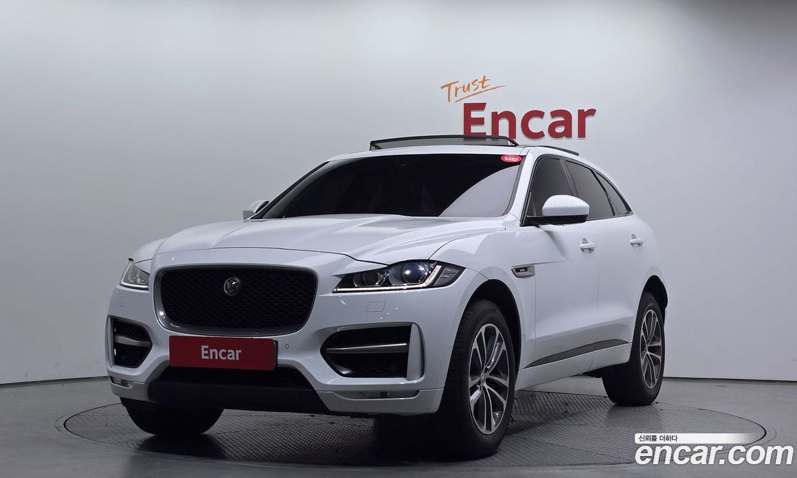 Jaguar F-PACE