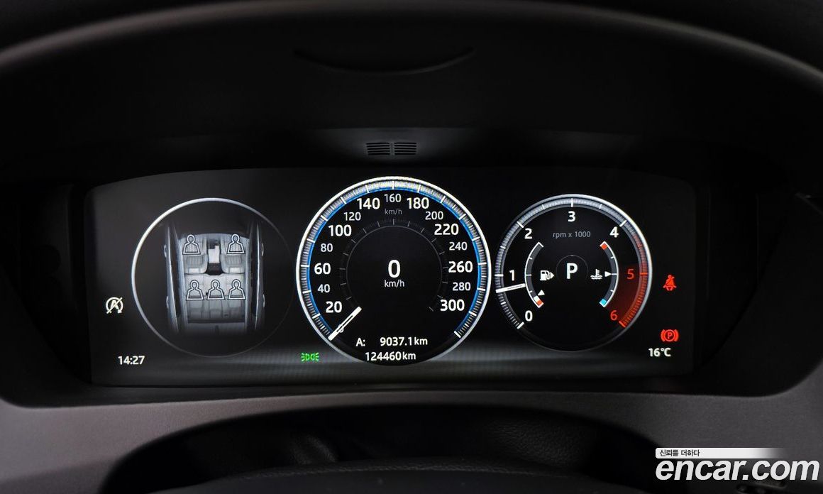 Jaguar F-PACE фото 8