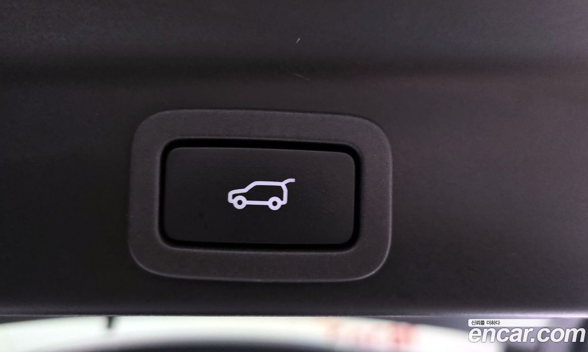 Jaguar F-PACE фото 20
