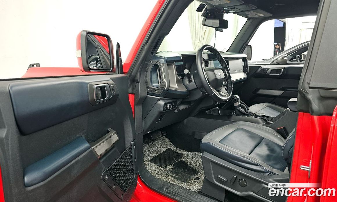 Ford Bronco 6th Gen фото 10