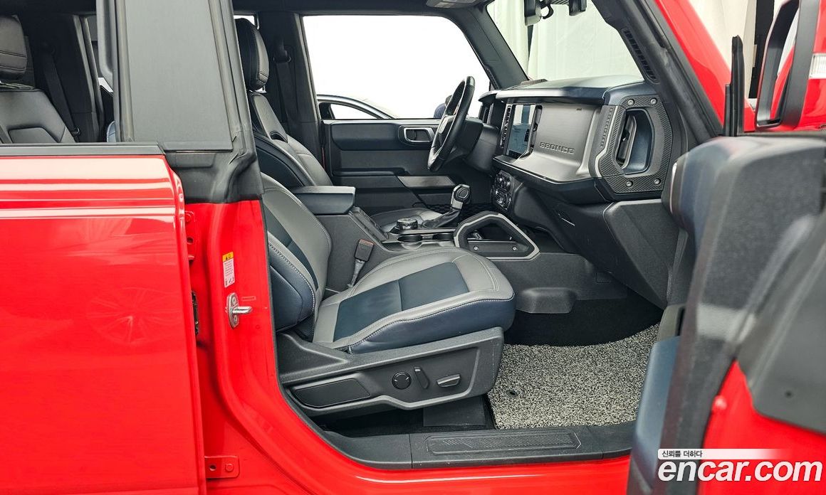 Ford Bronco 6th Gen фото 11