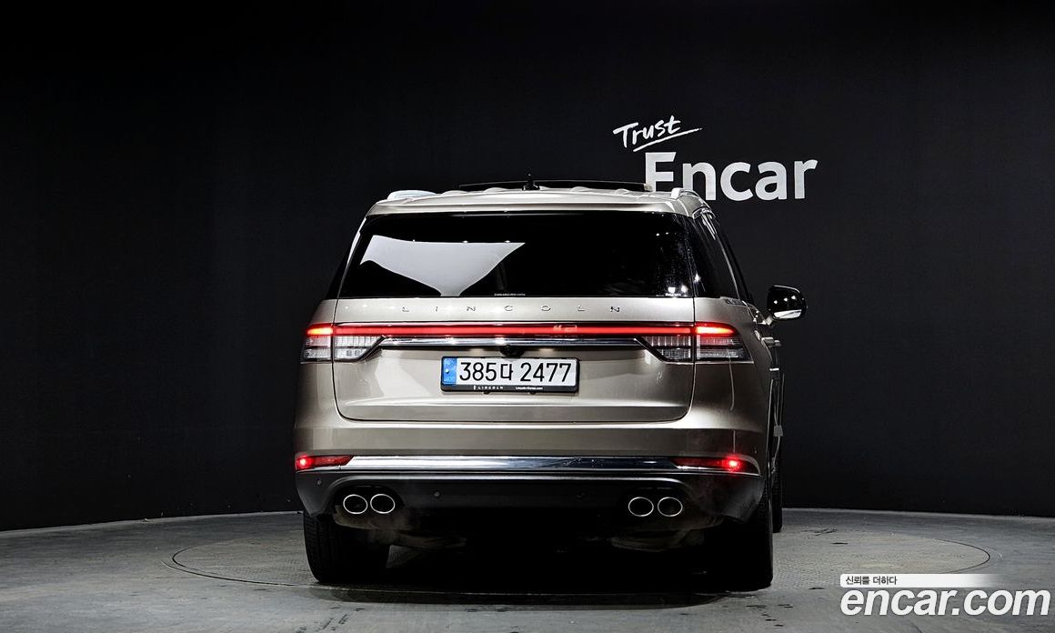Lincoln Aviator 2nd Gen фото 4