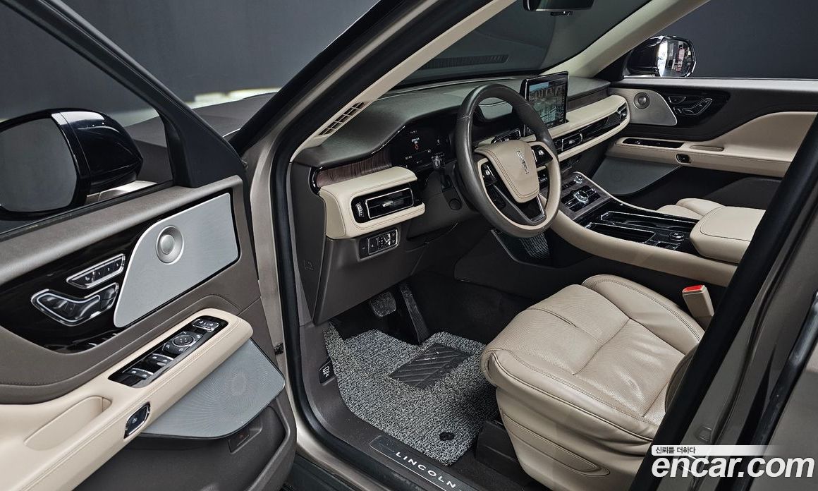 Lincoln Aviator 2nd Gen фото 11
