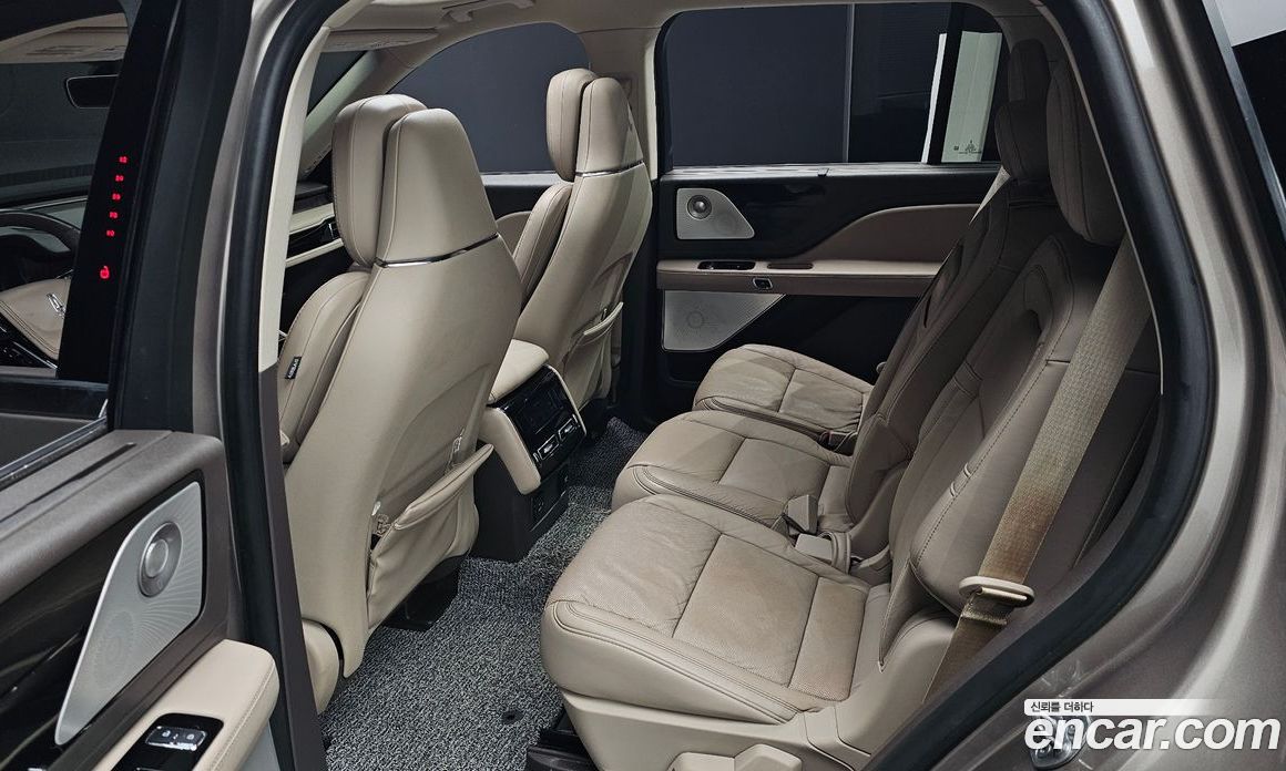 Lincoln Aviator 2nd Gen фото 12