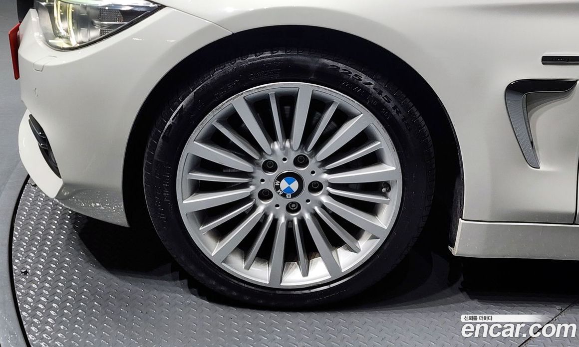 BMW 4-Series (F32) фото 5