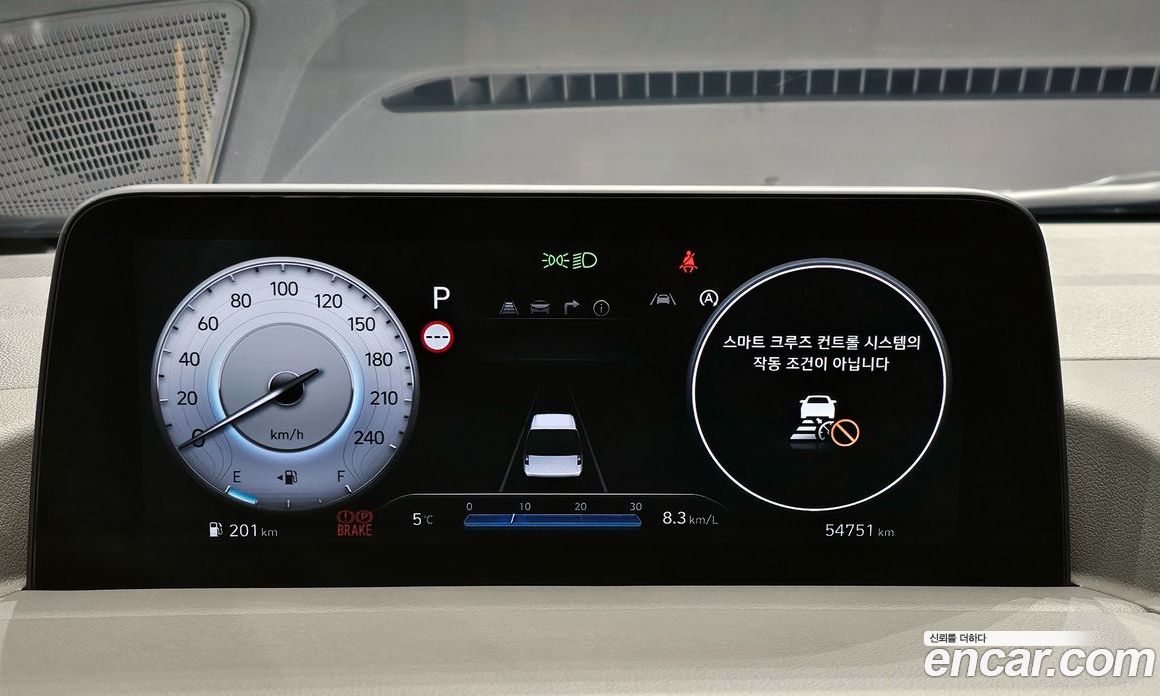 Hyundai Staria фото 8