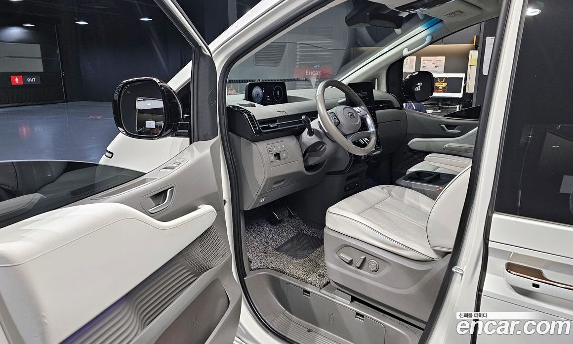 Hyundai Staria фото 11