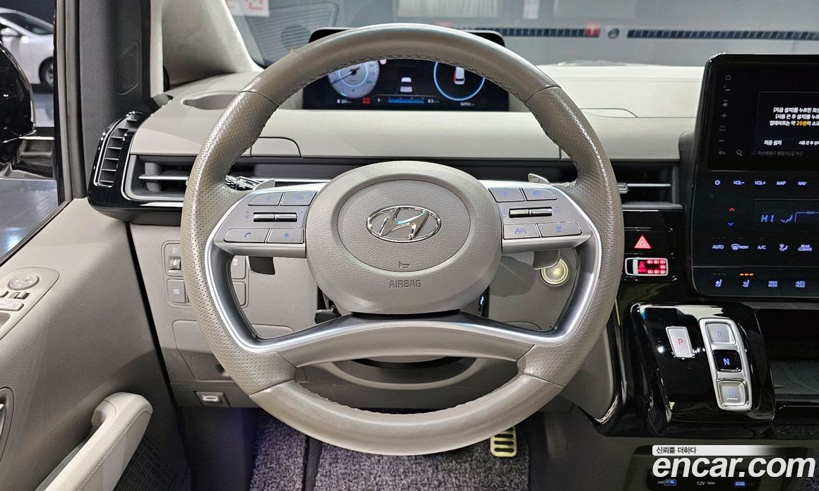 Hyundai Staria фото 13