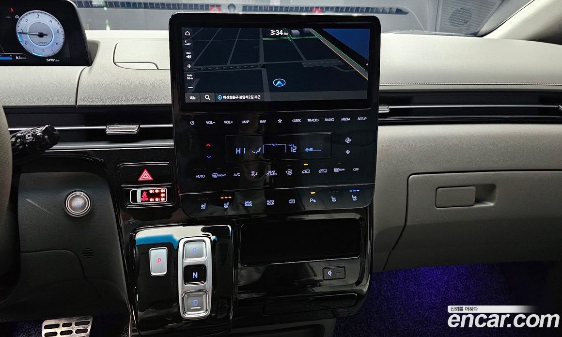 Hyundai Staria фото 14