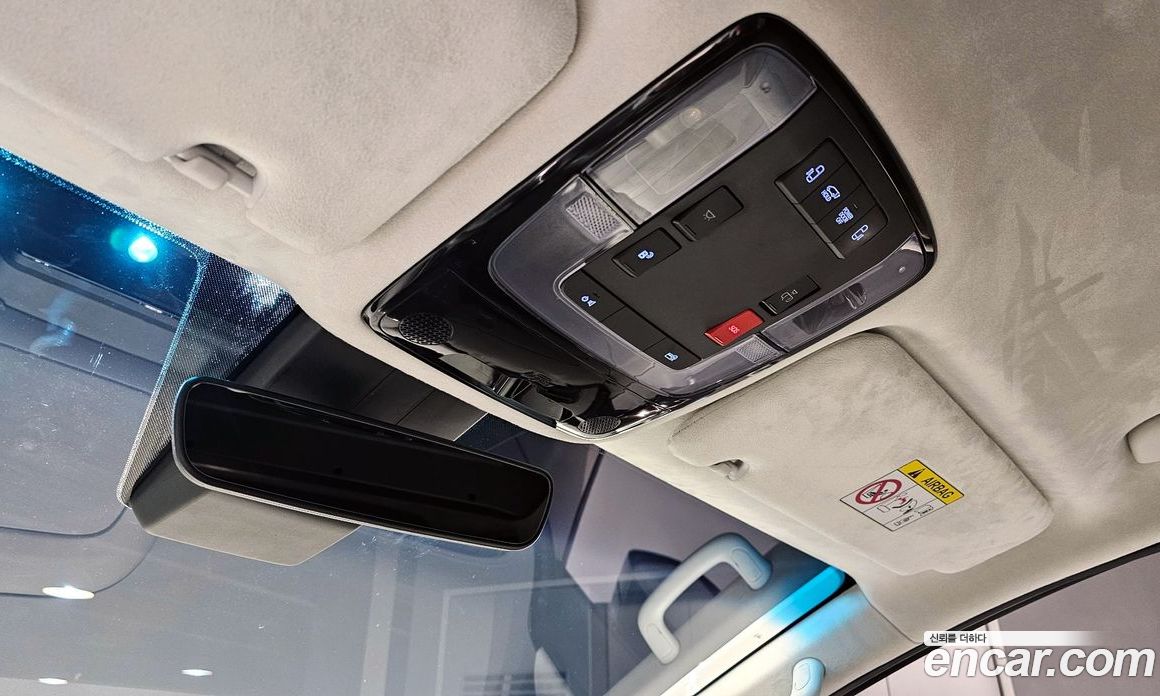 Hyundai Staria фото 18