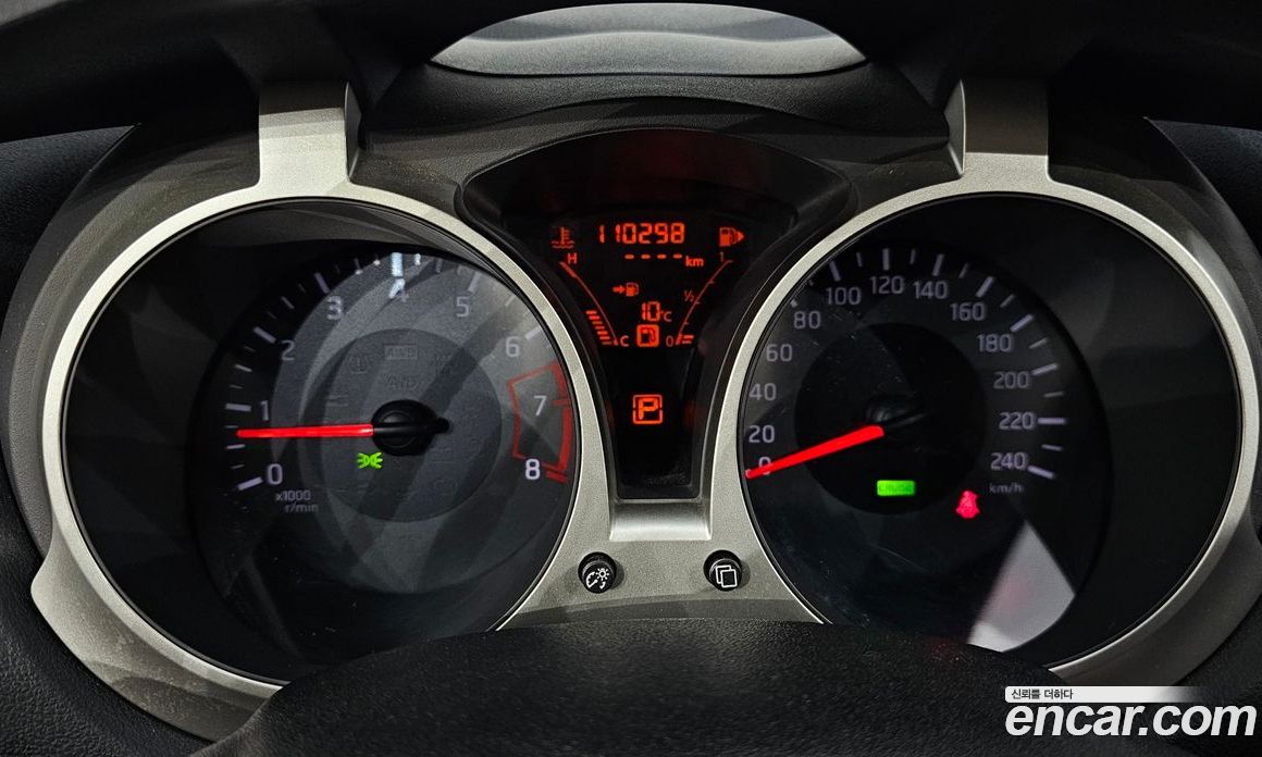 Nissan Juke фото 8