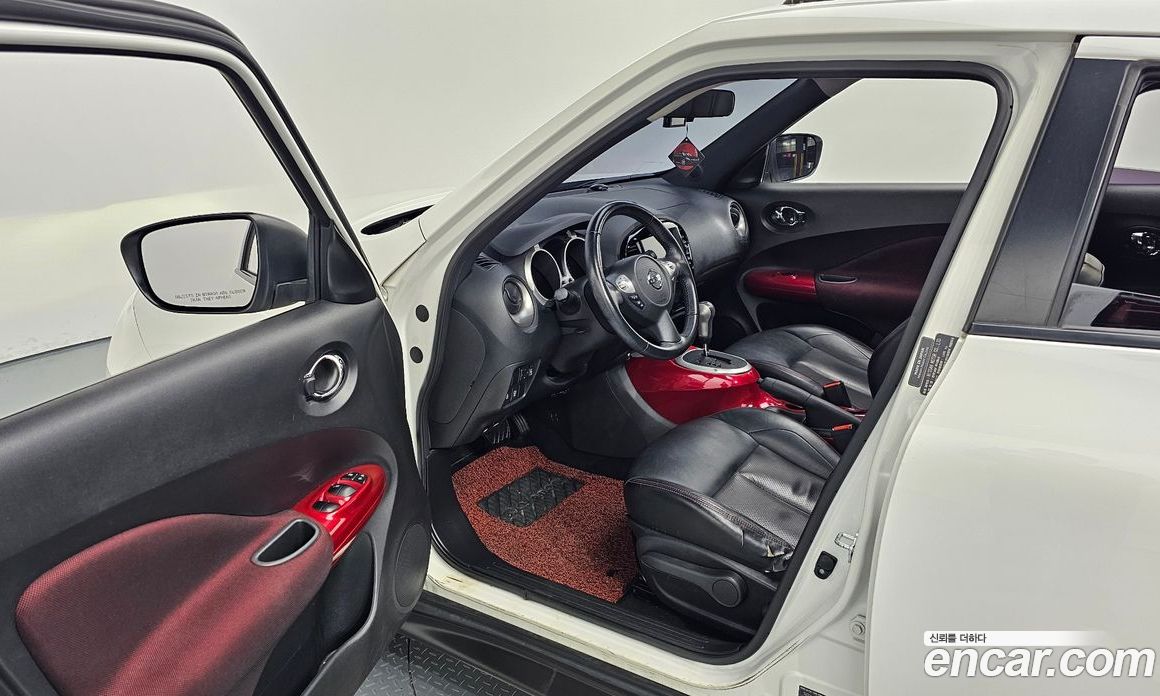 Nissan Juke фото 11