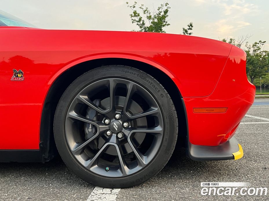 Dodge Challenger фото 17