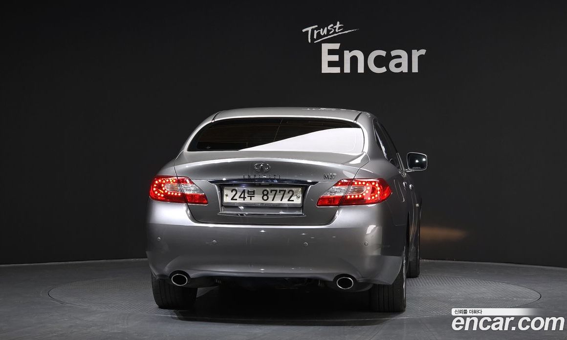 Infiniti M37 фото 4