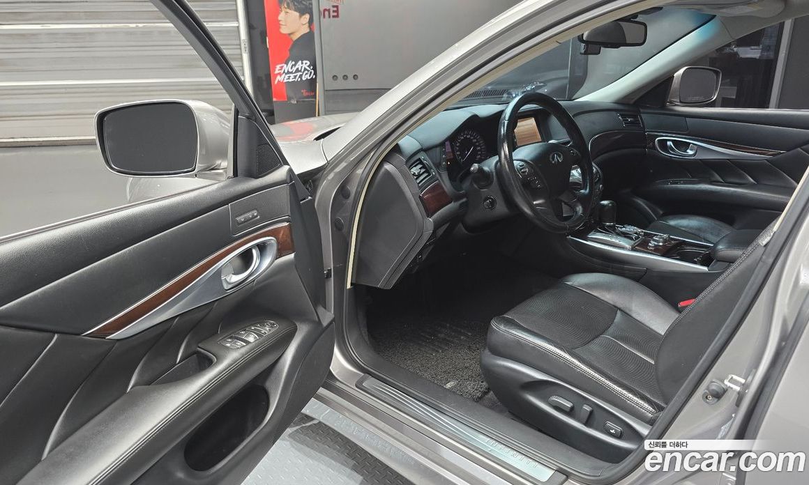 Infiniti M37 фото 11