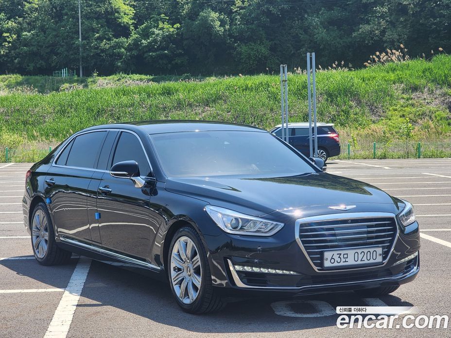 Genesis EQ900 з Кореї