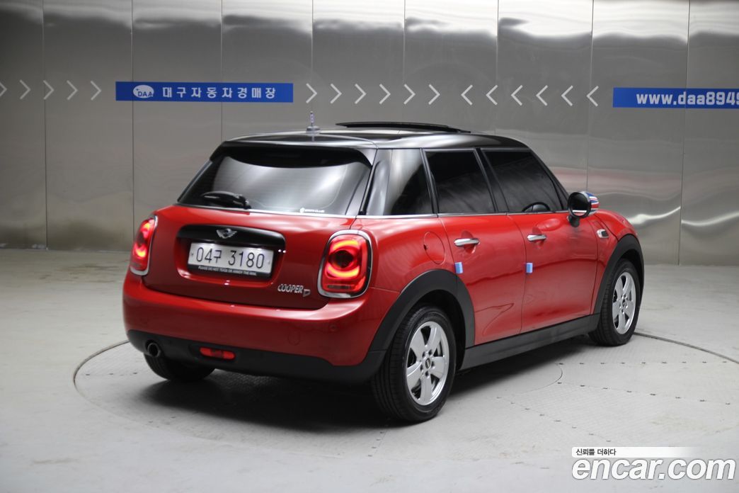 Mini Cooper D фото 4