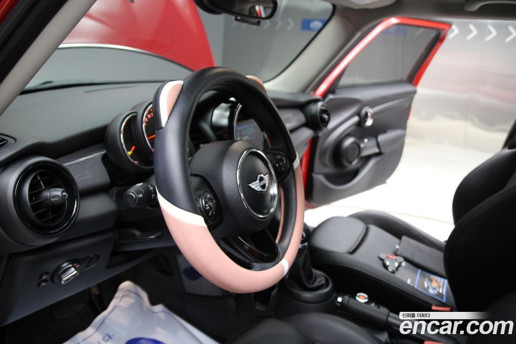 Mini Cooper D фото 11