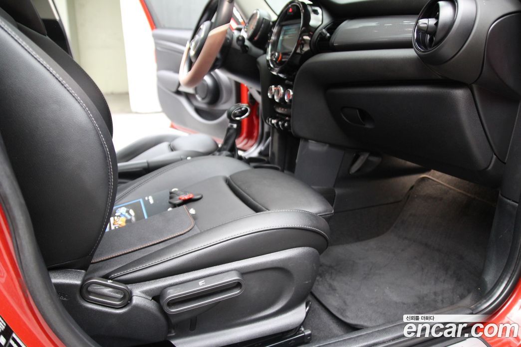 Mini Cooper D фото 17