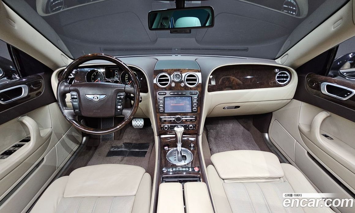 Bentley Flying Spur 1st Gen фото 7