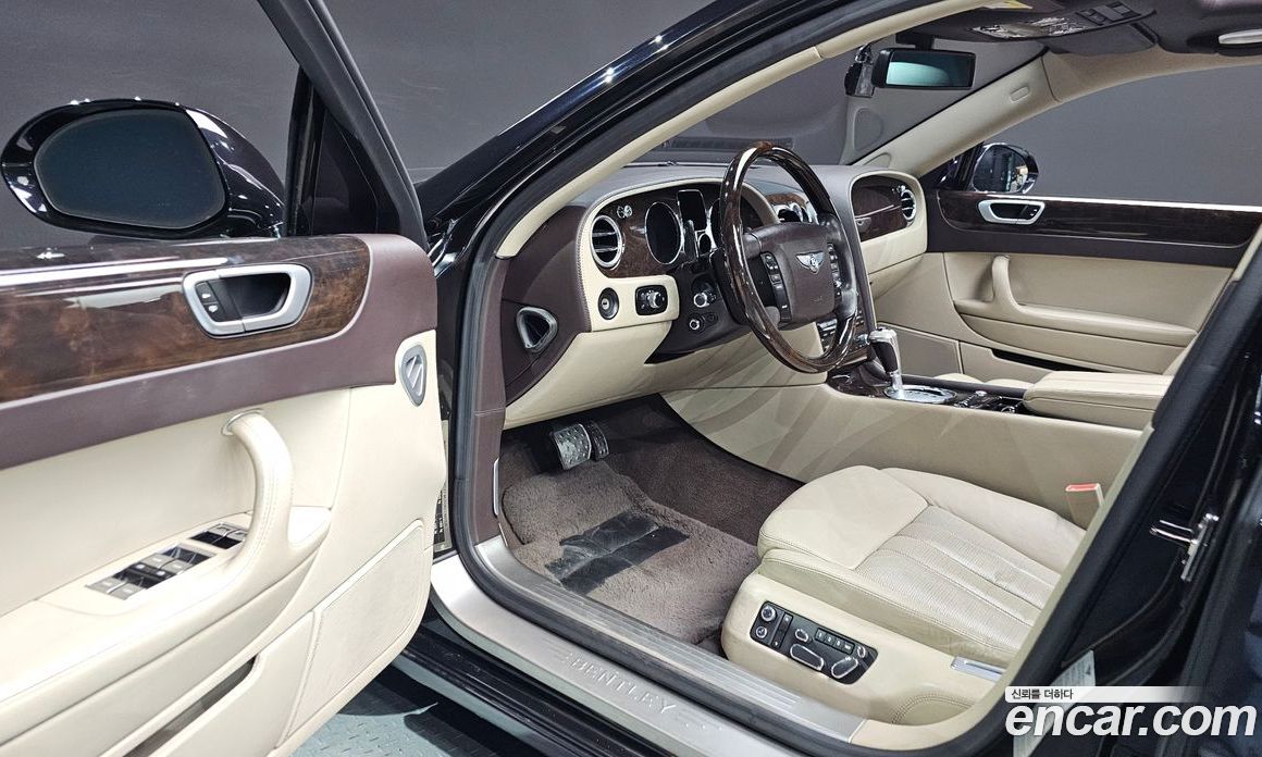 Bentley Flying Spur 1st Gen фото 11