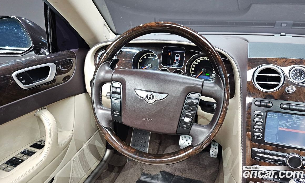 Bentley Flying Spur 1st Gen фото 13