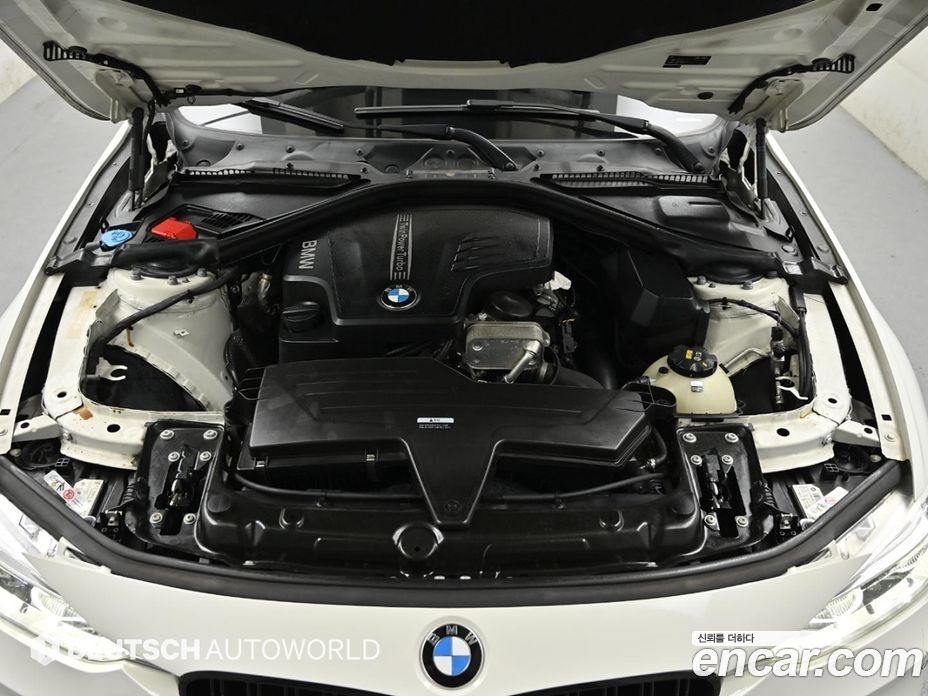 BMW 3-Series (F30) фото 6
