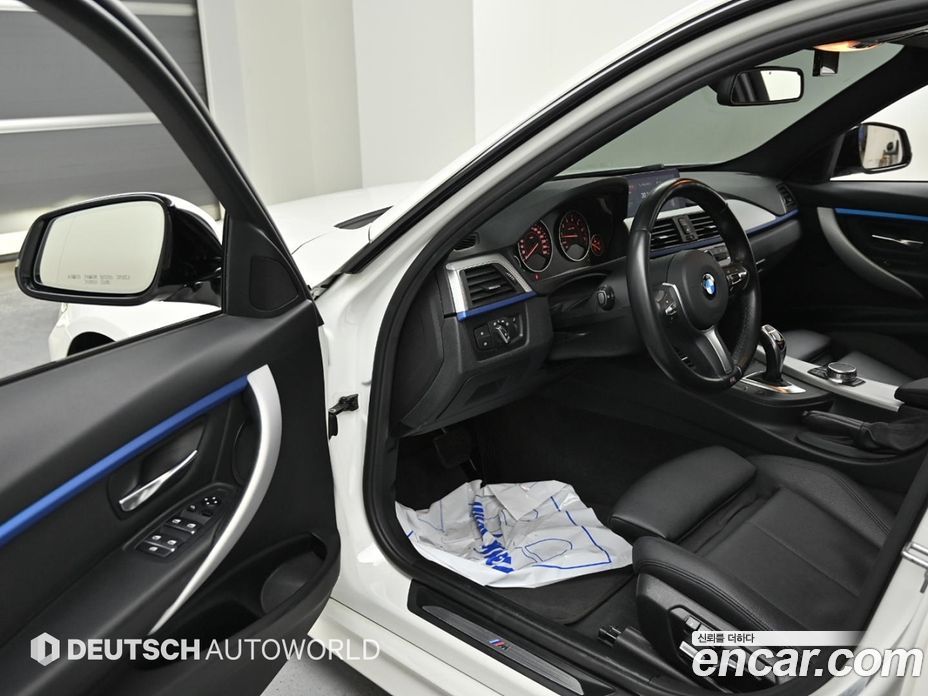 BMW 3-Series (F30) фото 11