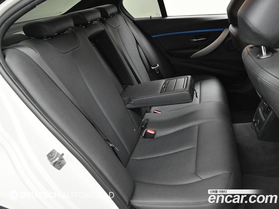BMW 3-Series (F30) фото 12