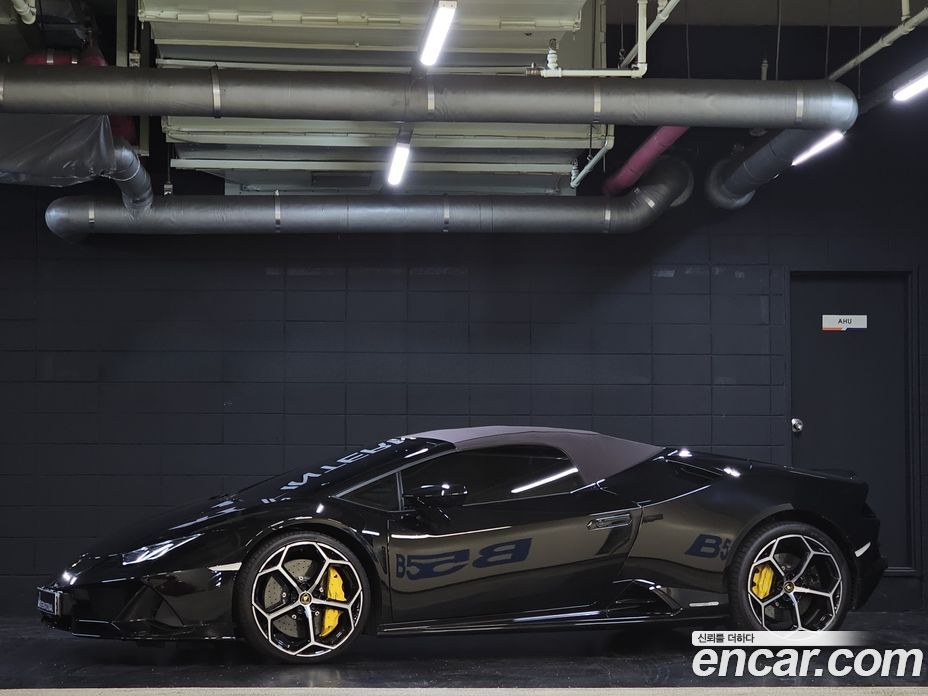 Lamborghini Huracan фото 3