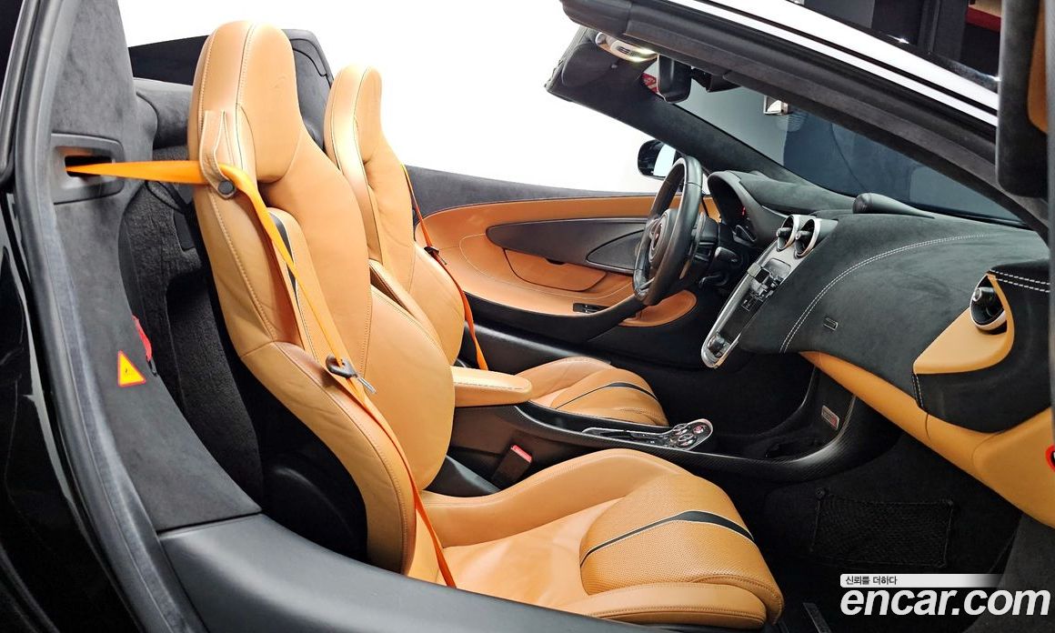 McLaren 570S фото 11