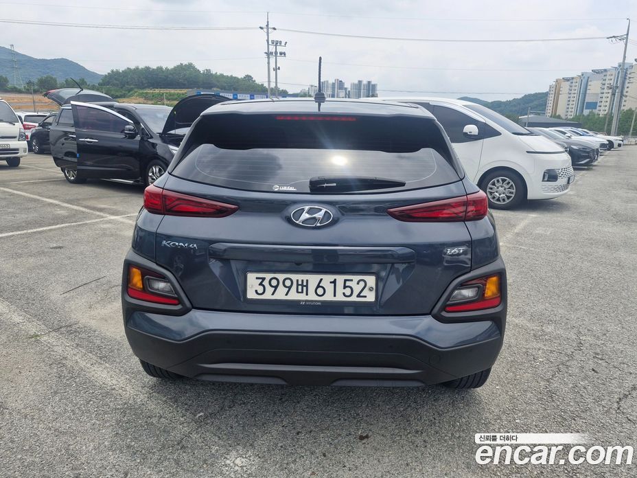 Hyundai Kona фото 6