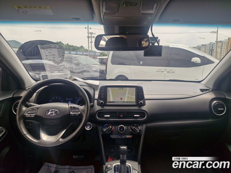 Hyundai Kona фото 11