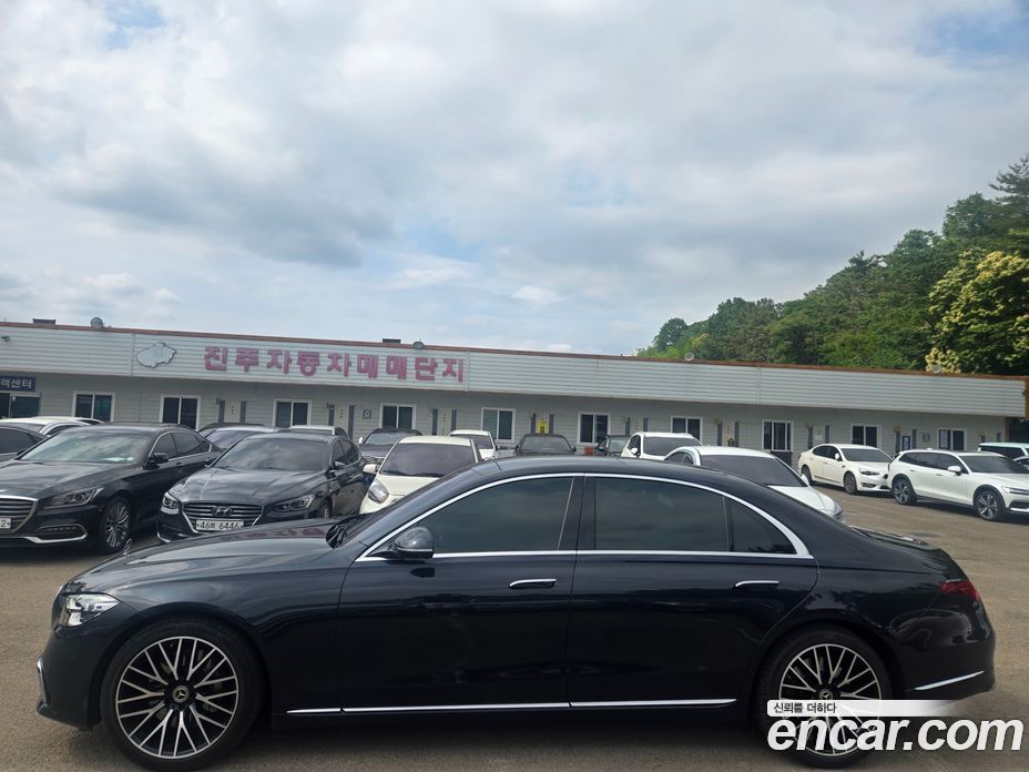 Mercedes-Benz S-Class W223 фото 8