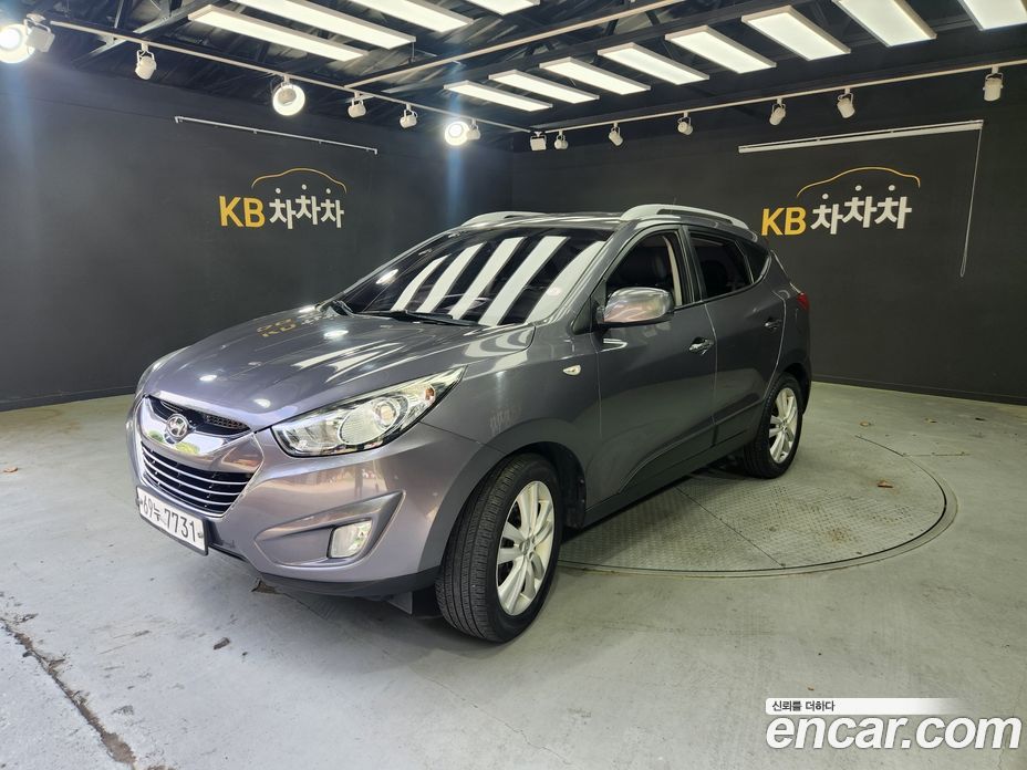Hyundai Tucson ix фото 2