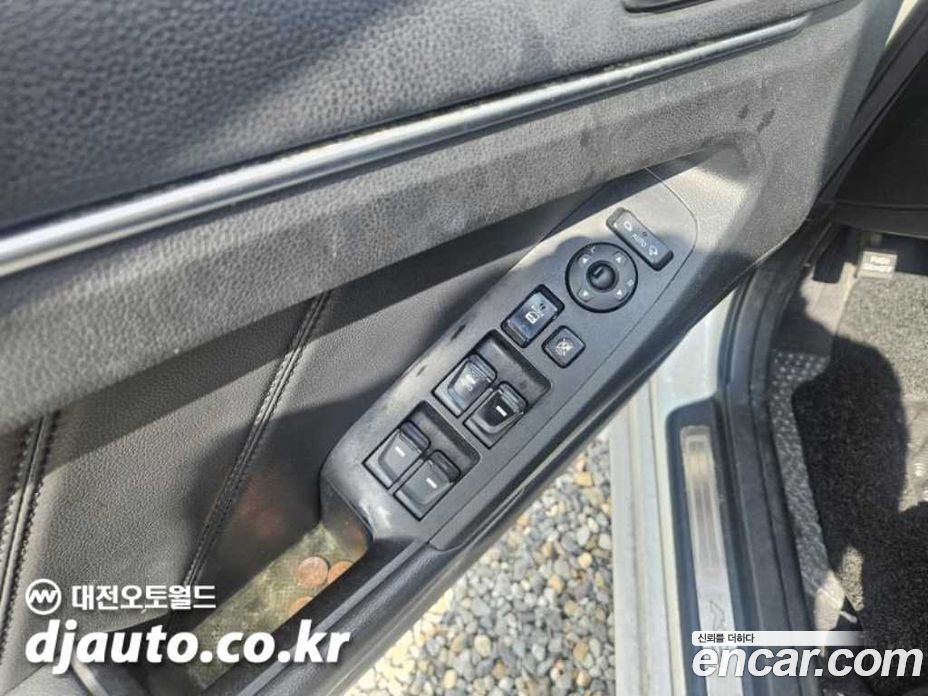 Kia K7 Prestige фото 10