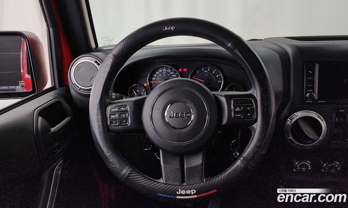 Jeep Wrangler (JK) фото 13