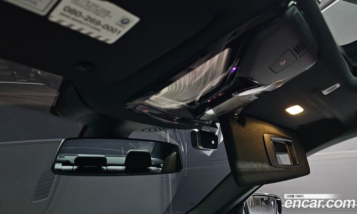 BMW 5-Series (G30) фото 19