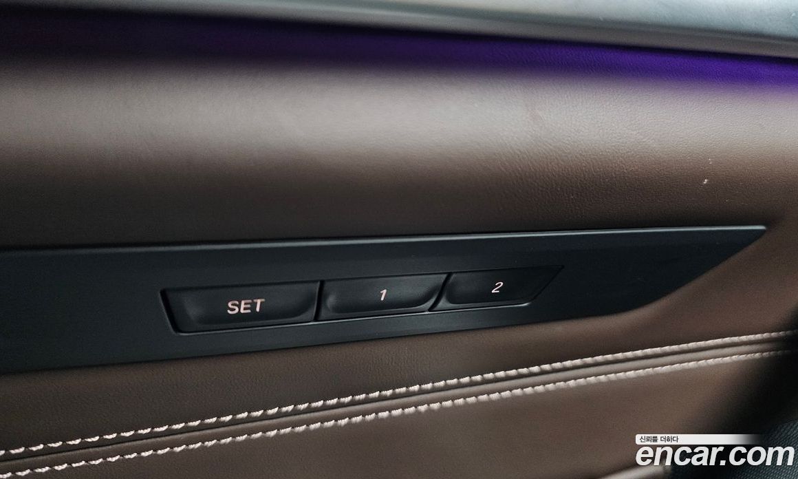 BMW 5-Series (G30) фото 31
