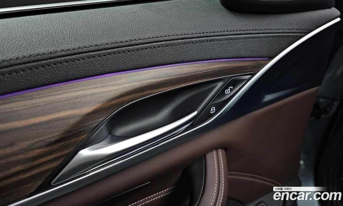 BMW 5-Series (G30) фото 34