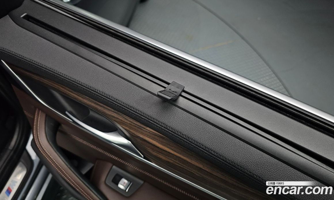 BMW 5-Series (G30) фото 35