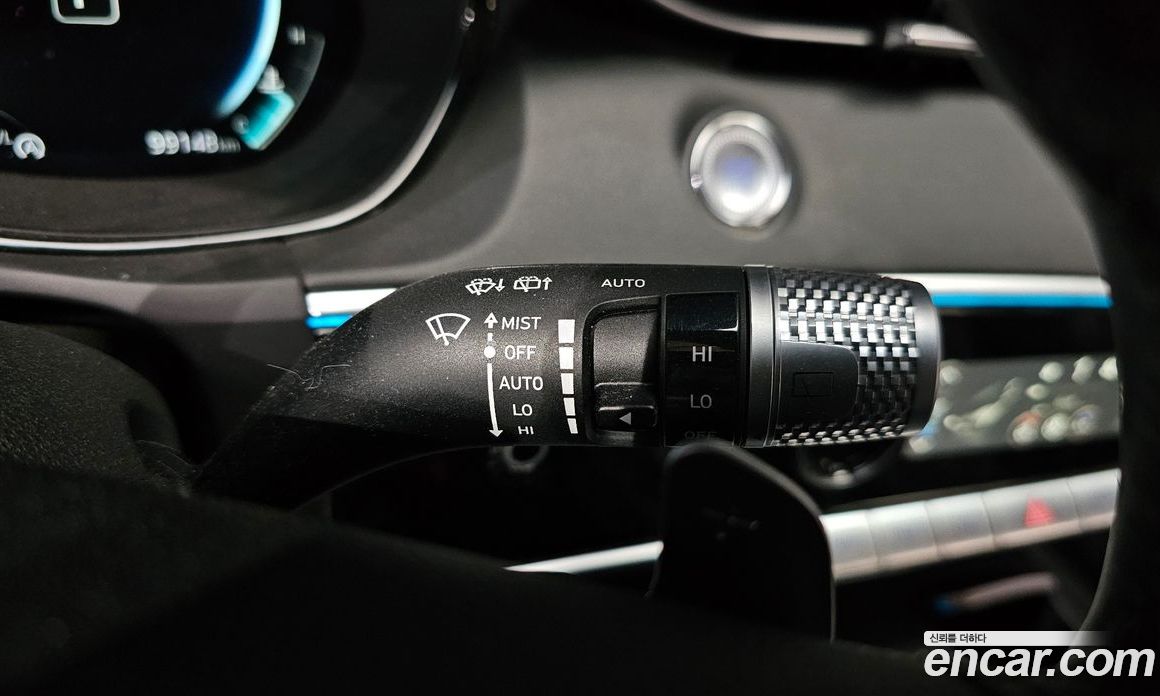 Genesis GV70 фото 18