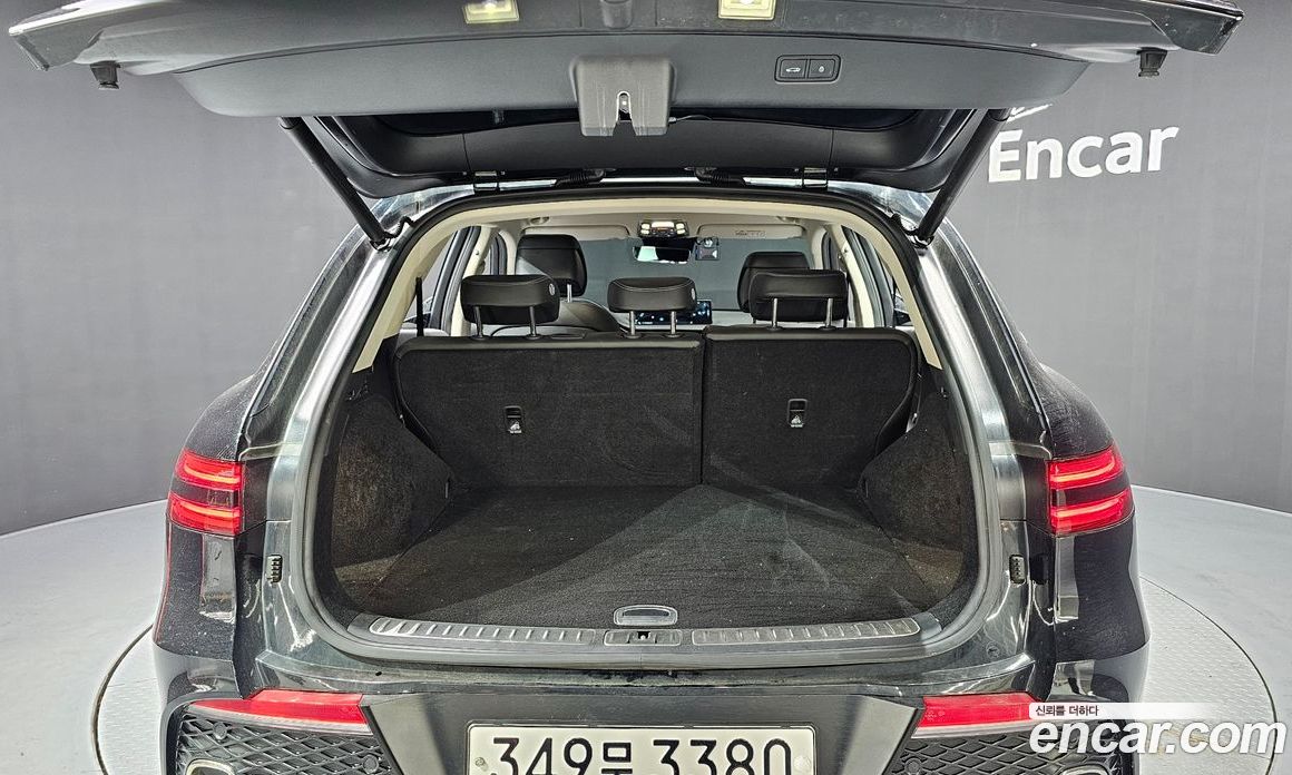 Genesis GV70 фото 20