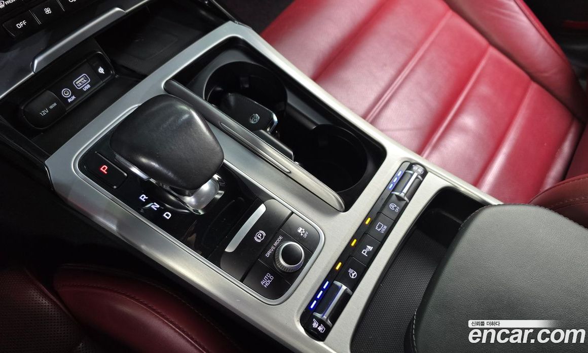 Kia Stinger фото 9