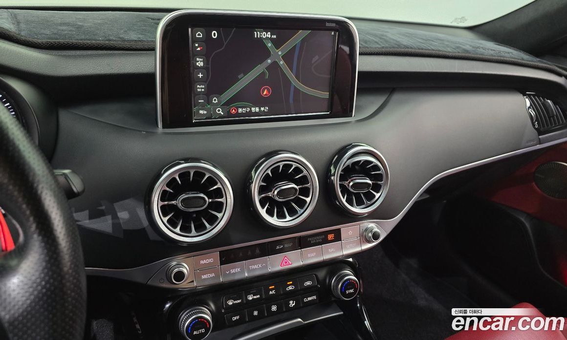 Kia Stinger фото 12