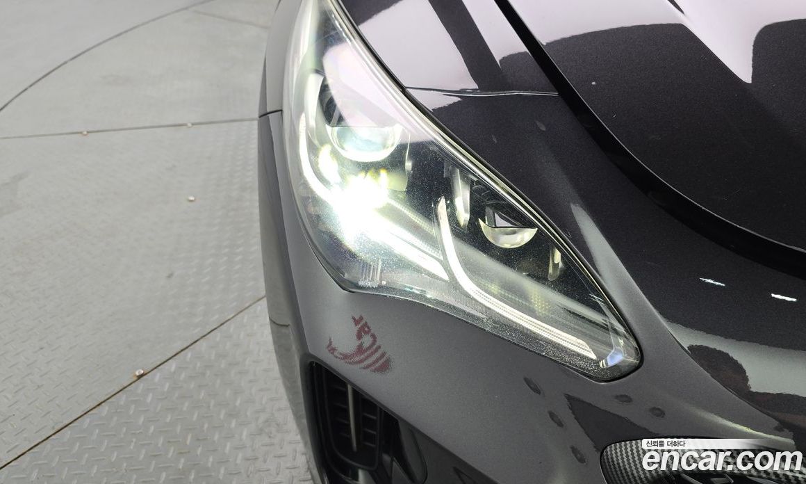 Kia Stinger фото 22
