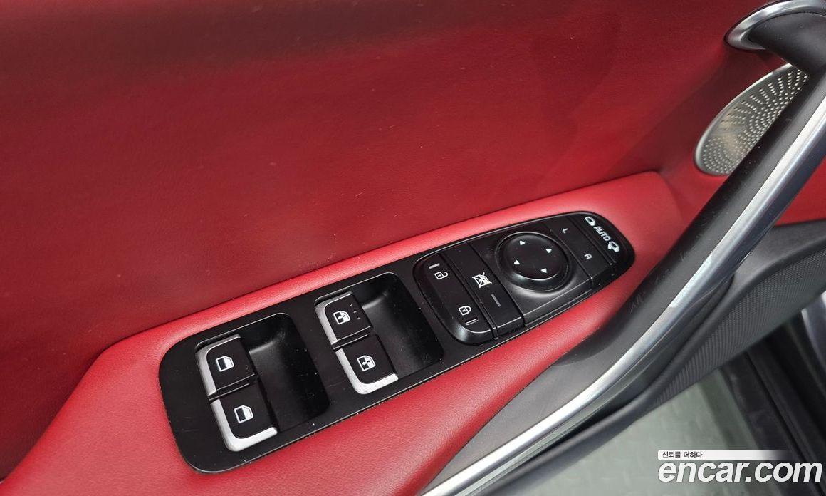 Kia Stinger фото 37